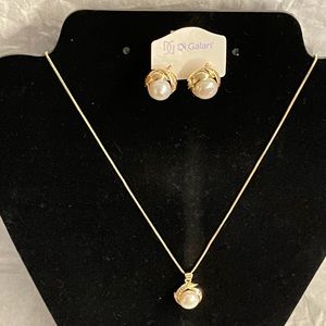 New earrings with necklace From Di Galán